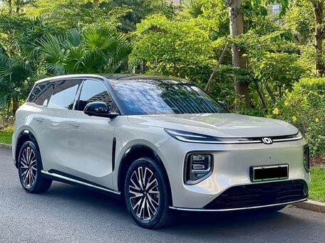 2026 Changan Qiyuan Q07 31.7 kWh, серебристый, 3370000 рублей, вид 1