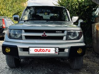 1998 Mitsubishi Pajero iO, серебристый, 550000 рублей, вид 2