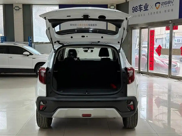 2026 Kia Seltos I Рестайлинг, белый - вид 20