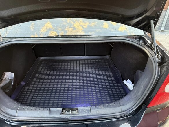 2008 Ford Focus II Рестайлинг, чёрный, 600000 рублей - вид 5