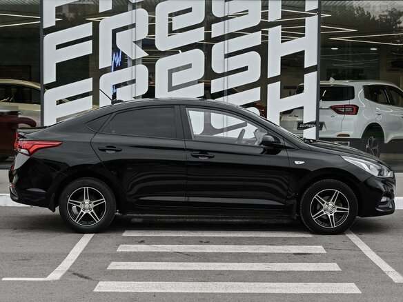 2018 Hyundai Solaris II, чёрный - вид 4
