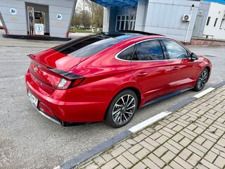 2019 Hyundai Sonata VIII (DN8), красный, 2880000 рублей, вид 3