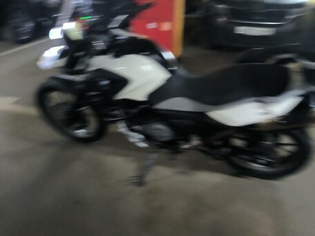 2011 BMW F 650 GS, серебристый, 550000 рублей, вид 4