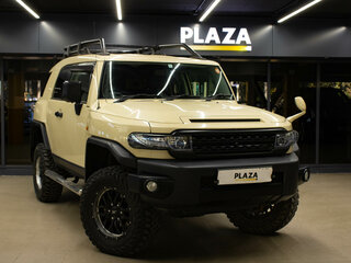 2018 Toyota FJ Cruiser, бежевый, 4500000 рублей, вид 2