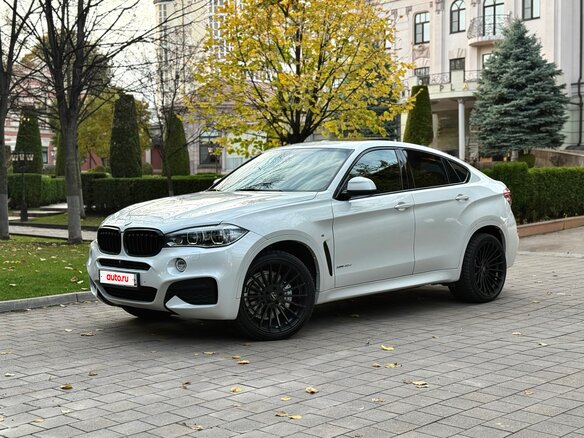 2017 BMW X6 40d II (F16), белый, 3990000 рублей