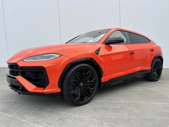 2026 Lamborghini Urus SE I Рестайлинг, оранжевый