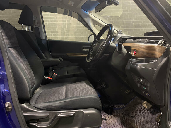 2017 Honda Freed Freed+ II, синий - вид 9
