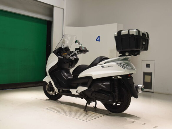 2009 Yamaha Majesty 400, белый, 250000 рублей - вид 5