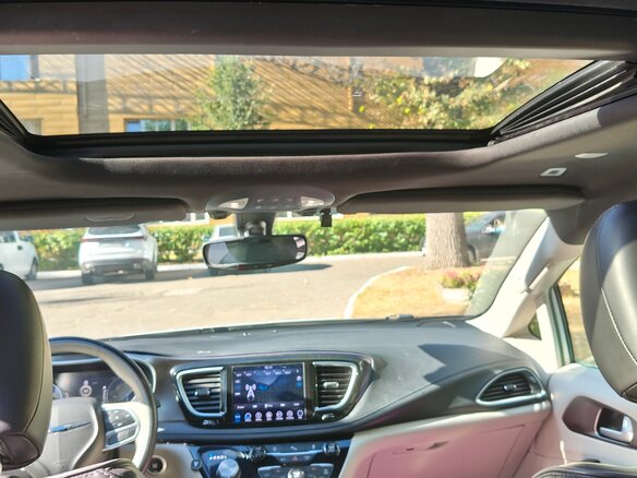 2017 Chrysler Pacifica RU, белый, 2590000 рублей - вид 23