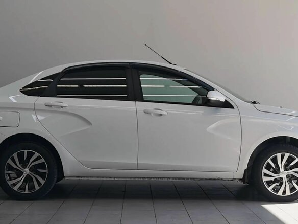 2016 Lada (ВАЗ) Vesta I, белый, 630000 рублей - вид 3