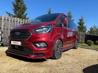 2019 Ford Tourneo Custom LWB I Рестайлинг, красный, 3800000 рублей, вид 3