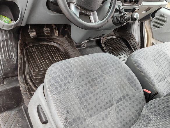 2011 Ford Transit, серебристый, 915000 рублей - вид 16
