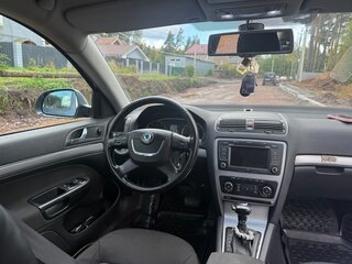 2010 Skoda Octavia DSG7 II (A5) Рестайлинг, серый, 670000 рублей, вид 5