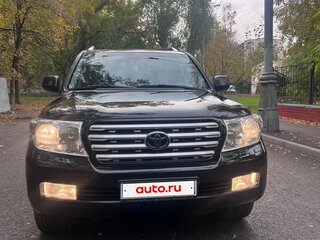 2011 Toyota Land Cruiser 200 Series, чёрный, 2800000 рублей, вид 3