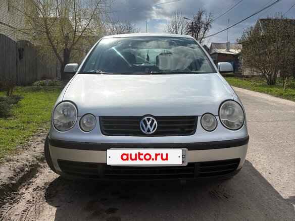 2003 Volkswagen Polo IV, серебристый, 485000 рублей - вид 2