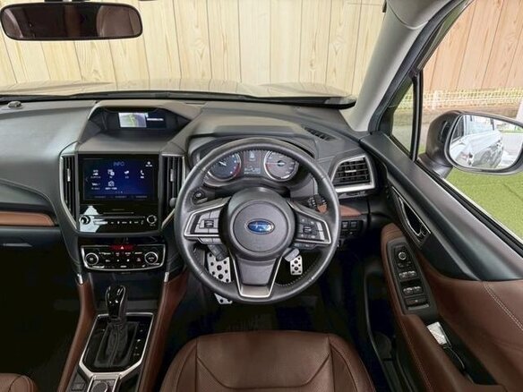 2020 Subaru Forester MHEV V, коричневый, 2120000 рублей - вид 19
