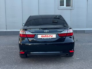 2016 Toyota Camry VII (XV50) Рестайлинг, чёрный, 2280000 рублей, вид 3