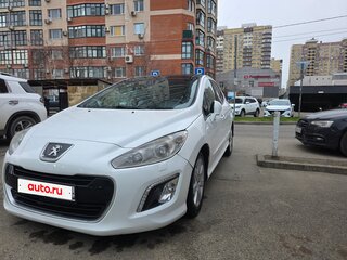 2011 Peugeot 308 I Рестайлинг, белый, 650000 рублей, вид 2