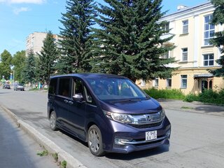 2015 Honda Stepwgn Spada V, фиолетовый, 1890000 рублей, вид 2