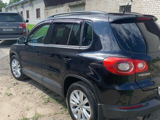 2010 Volkswagen Tiguan I, чёрный, 860000 рублей, вид 4