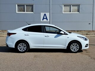 2019 Hyundai Solaris II, белый, 1145000 рублей, вид 4