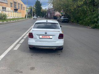 2017 Volkswagen Polo V Рестайлинг, белый, 500000 рублей, вид 3