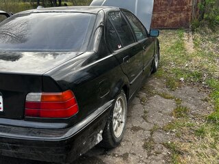 1993 BMW 3 серии 316i III (E36), чёрный, 135000 рублей, вид 3
