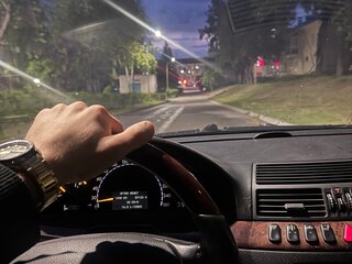 2001 Mercedes-Benz S-Класс 320 IV (W220), чёрный, 850000 рублей, вид 3