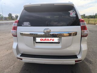 2014 Toyota Land Cruiser Prado 150 Series Рестайлинг 1, белый, 4100000 рублей, вид 4