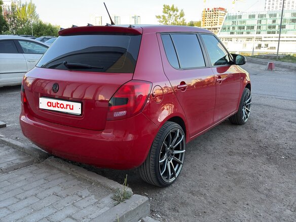 2013 Skoda Fabia II Рестайлинг, красный, 660000 рублей - вид 13