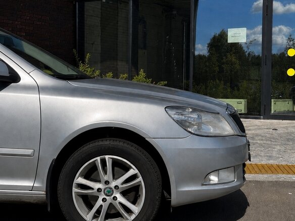 2011 Skoda Octavia DSG7 II (A5) Рестайлинг, белый, 780000 рублей - вид 14