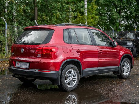 2014 Volkswagen Tiguan I Рестайлинг, красный, 960000 рублей, вид 2