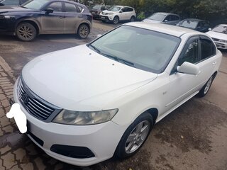 2009 Kia Magentis II Рестайлинг, белый, 650000 рублей, вид 1