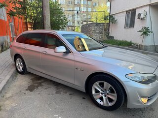 2011 BMW 5 серии 520d VI (F10/F11/F07), серебристый, 1800030 рублей, вид 5