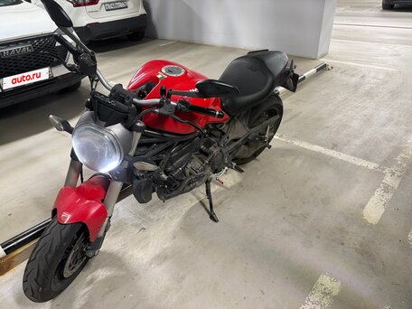 2015 Ducati Monster 821, красный, 330000 рублей, вид 2