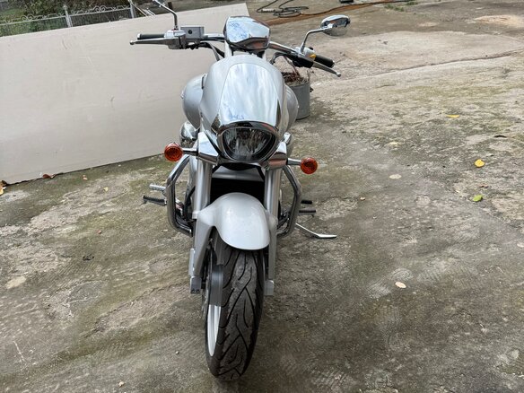 2006 Suzuki Boulevard M109R, серебристый, 1300000 рублей - вид 1