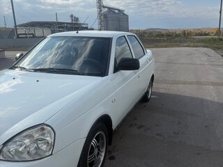 2017 Lada (ВАЗ) Priora I Рестайлинг, белый, 555000 рублей, вид 1
