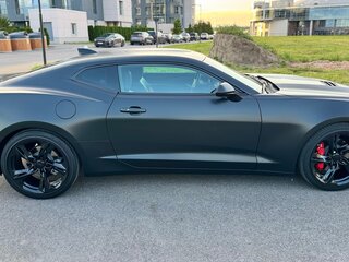 2021 Chevrolet Camaro LT1 VI Рестайлинг, чёрный, 6499999 рублей, вид 4