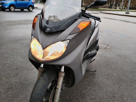 2010 Yamaha Majesty 400, серый, 180000 рублей, вид 1