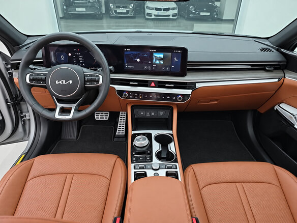 2023 Kia K5 III Рестайлинг, серый, 2690000 рублей - вид 11