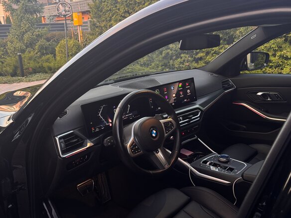 2023 BMW 3 серии 330i xDrive VII (G2x) Рестайлинг, чёрный, 4500000 рублей - вид 9