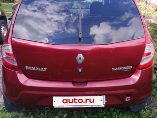2011 Renault Sandero I, красный, 580000 рублей, вид 2