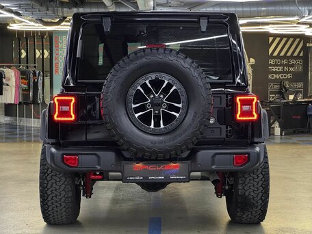 2025 Jeep Wrangler IV (JL) Рестайлинг, чёрный, 7950000 рублей, вид 5