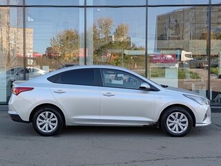 2020 Hyundai Solaris II, серый, 1320000 рублей, вид 4