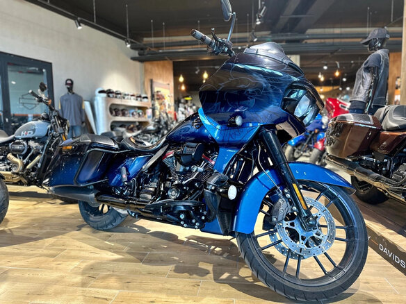 2019 Harley-Davidson CVO Road Glide, чёрный, 2250000 рублей - вид 10