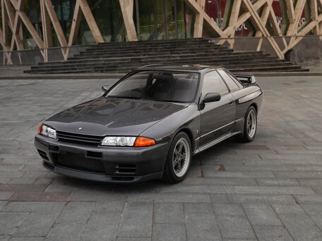 1990 Nissan Skyline GT-R VIII (R32), серый, 13300000 рублей, вид 1