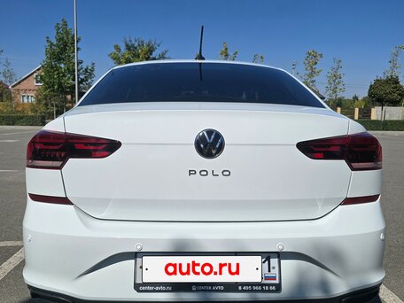 2020 Volkswagen Polo VI, белый, вид 3