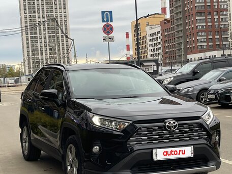 2021 Toyota RAV4 V (XA50), чёрный, 3150000 рублей, вид 2