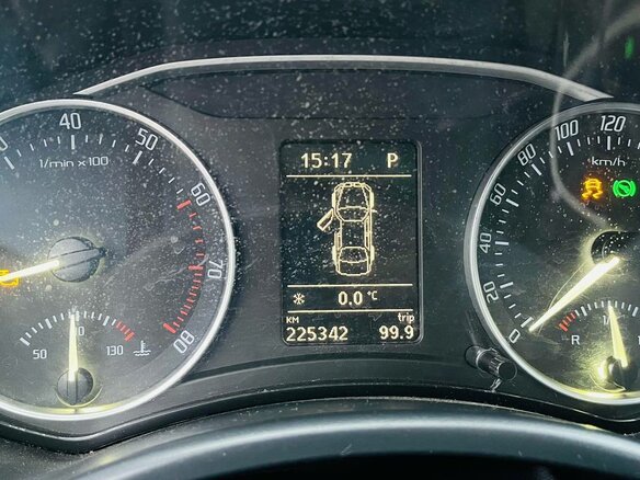 2010 Skoda Octavia DSG7 II (A5) Рестайлинг, красный, 750000 рублей - вид 5