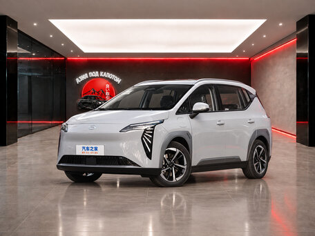 2025 Aion Y Plus 68.2 kWh, серый, 1710000 рублей, вид 1